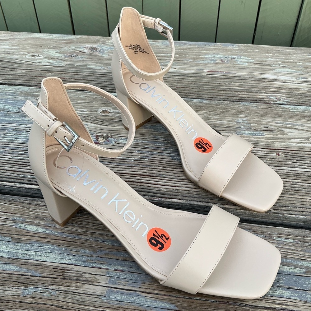 Calvin Klein Women's Nolene Heeled Women Summer Strappy Sandal